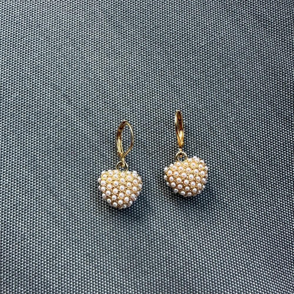 Joan Rivers earrings - Picture 2 of 3